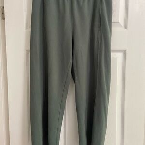 Lululemon Athletica Gray Capri Pants